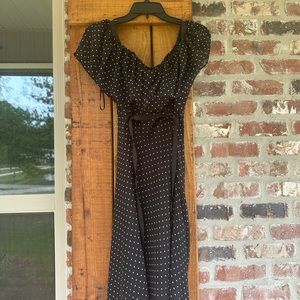 White House Black Market black and white polka dot dress size 6. EUC